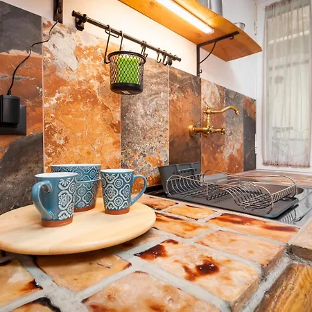 Vecchia Apartment