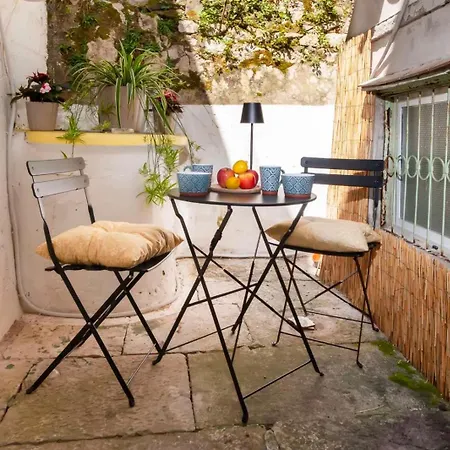 Vecchia Apartment